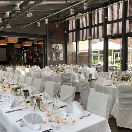 Heiner's Parkhotel ホテル